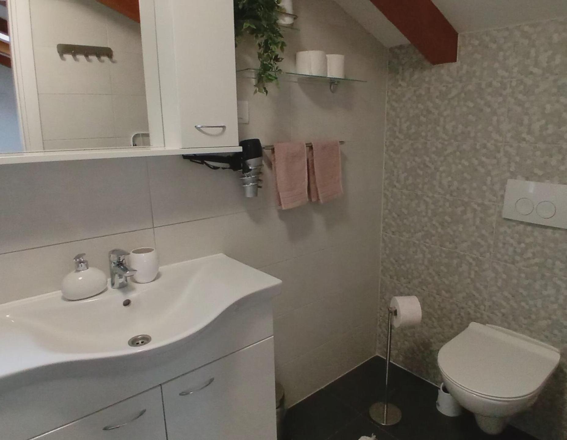 Apartman Diana,free parking Pula Bagian luar foto