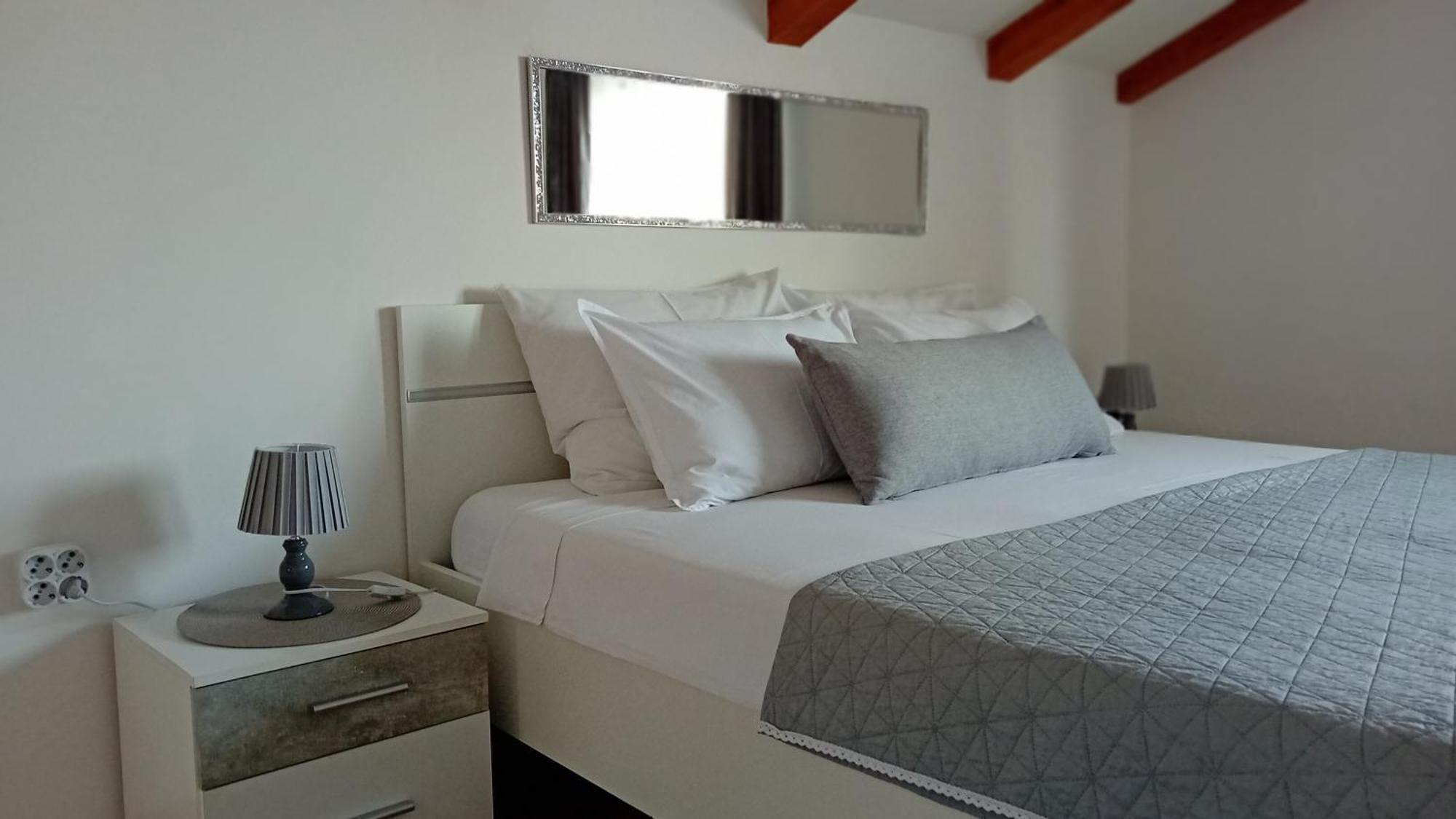 Apartman Diana,free parking Pula Bagian luar foto
